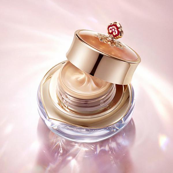 The History of Whoo Cheongidan Radiant Eye Cream (25ml) – Firming & Brightening Eye Care with Cheongidan Complex, Korean