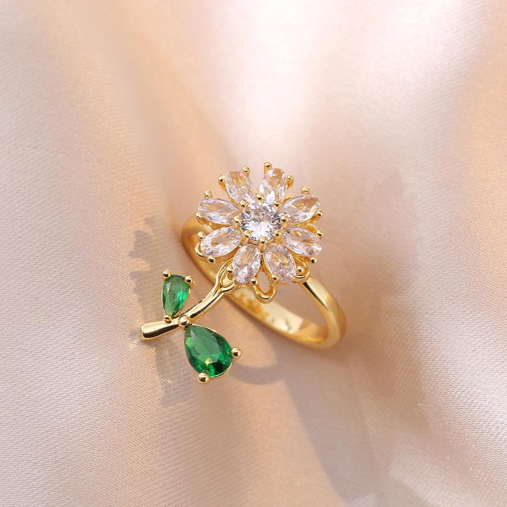 Women's Rotating Sunflower Zircon Necklace & Bracelet Set In Japanese-Korean Style, Fashionable Clavicle Chain