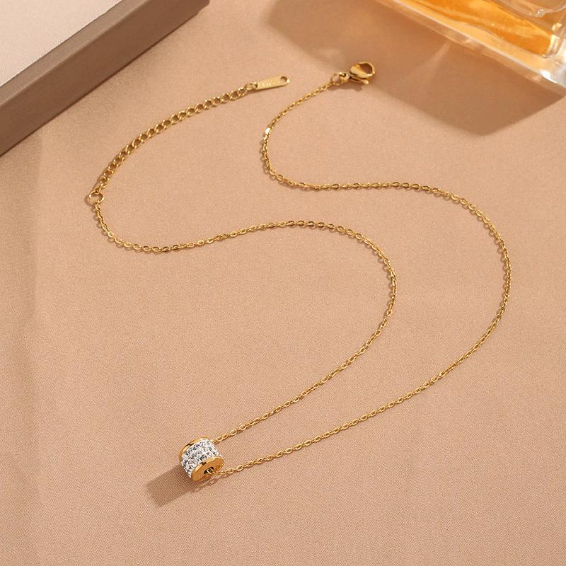 Minimalist Real Gold Necklace: Slim Waist, Diamond Clavicle Chain with Rotating Decompression Feature for Women