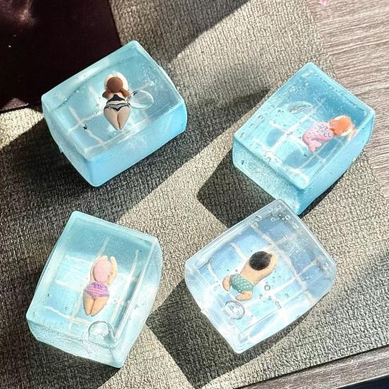 Formbarer Swimmingpool-Quetschspielzeug mit Schwimmerfigur darin Angstlinderung Klarer Pool Formbarer Würfel Sensorisches Spielzeug Sommer