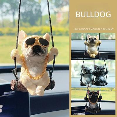 Harz Niedlichen Hund Anime Auto Zubehör Schaukel Bulldog Anhänger Auto Rückspiegel Ornamente Geburtstag Geschenk Paar Zubehör