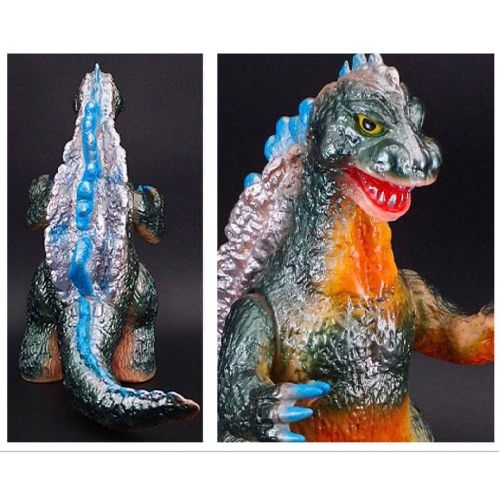 Used Bullmark's Monster SeriesGiant Godzilla (Retro Color) Toho Soft Vinyl GODZILLA Bandai Figure