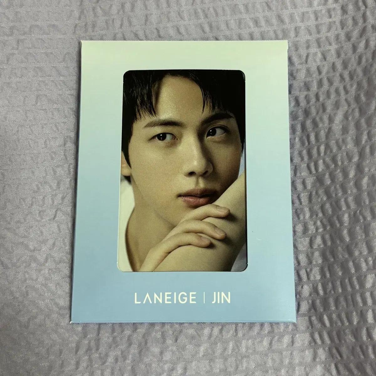 

BTS Джин Фотокарточка Laneige