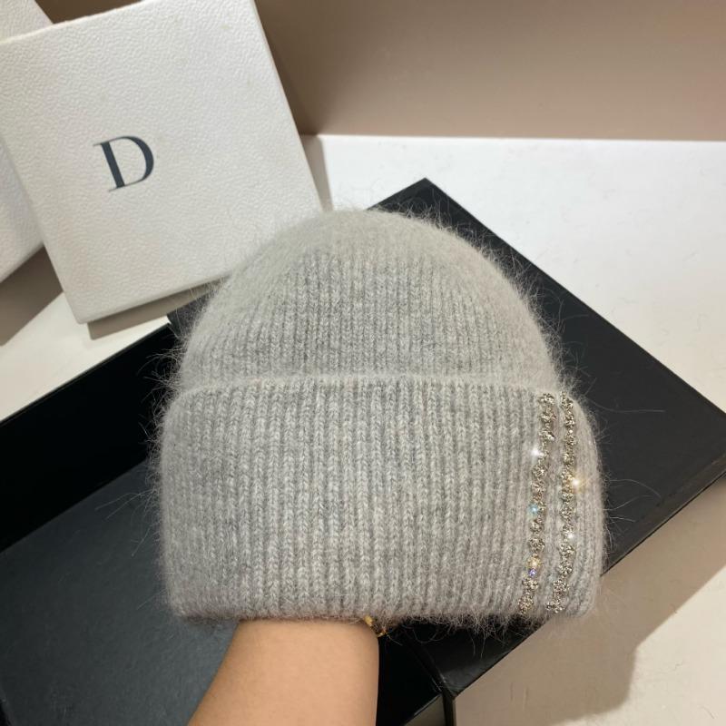 Echtes Kaninchenfell Diamanten Buchstaben Mützen Hüte Damen Winter Warm Strickmütze Berühmte Marke Damen Lässige Mütze Skimütze
