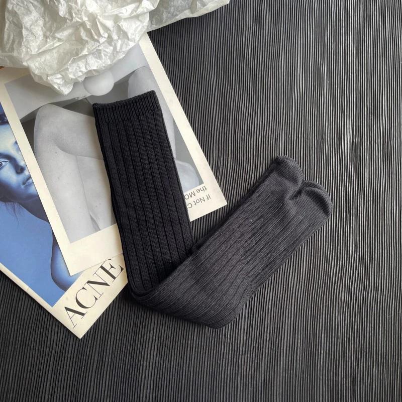 High Quality Cotton Women Two Toe Spring Autumn Winter Warm Socks Fashion Retro Striped Japanese Tabi Socks Thick Thread Needles