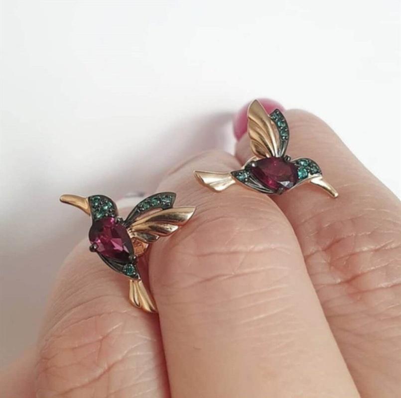 Women's Plating Gold Earrings Elegant Bird Long Tassel Ear Line