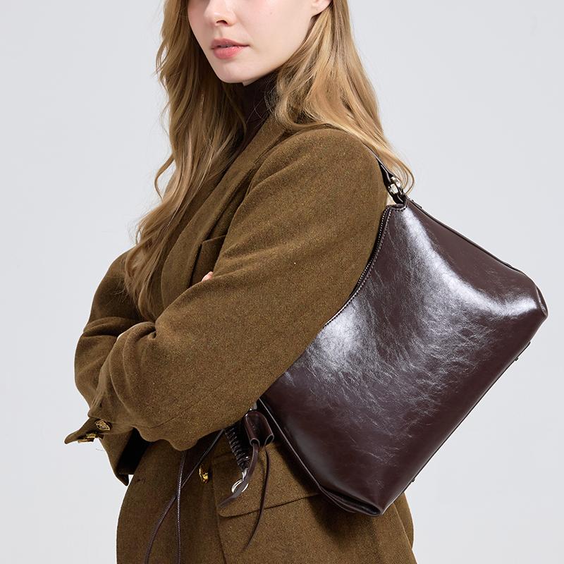 Retro Frosted Genuine Leather Handbag 2026 Winter Women's Natural Suede Leather Shoulder Bag Large Capacity Commuter Tote Bag