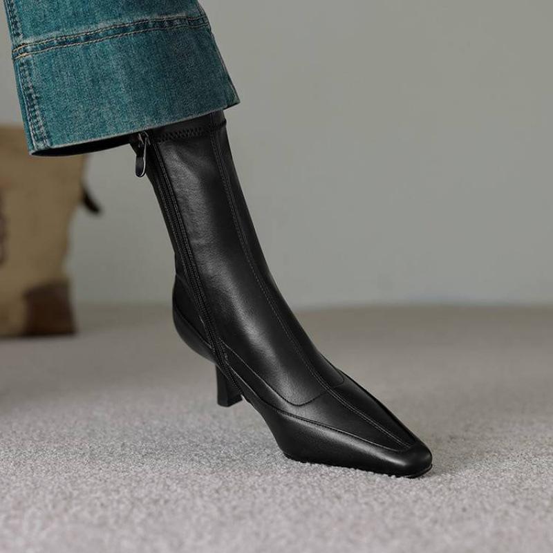 New Solid Color Versatile Martin Boots Rubber Sole High Heel Pointed Large Size Leather Boots Autumn and Winter Fine Heel Zipper Medium Boots