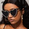 Heart Sunglasses Women Summer Outdoor Cat Eye Diamond Decoration Personality Y2K Sun Glasses Classic Eyewear Female Shades