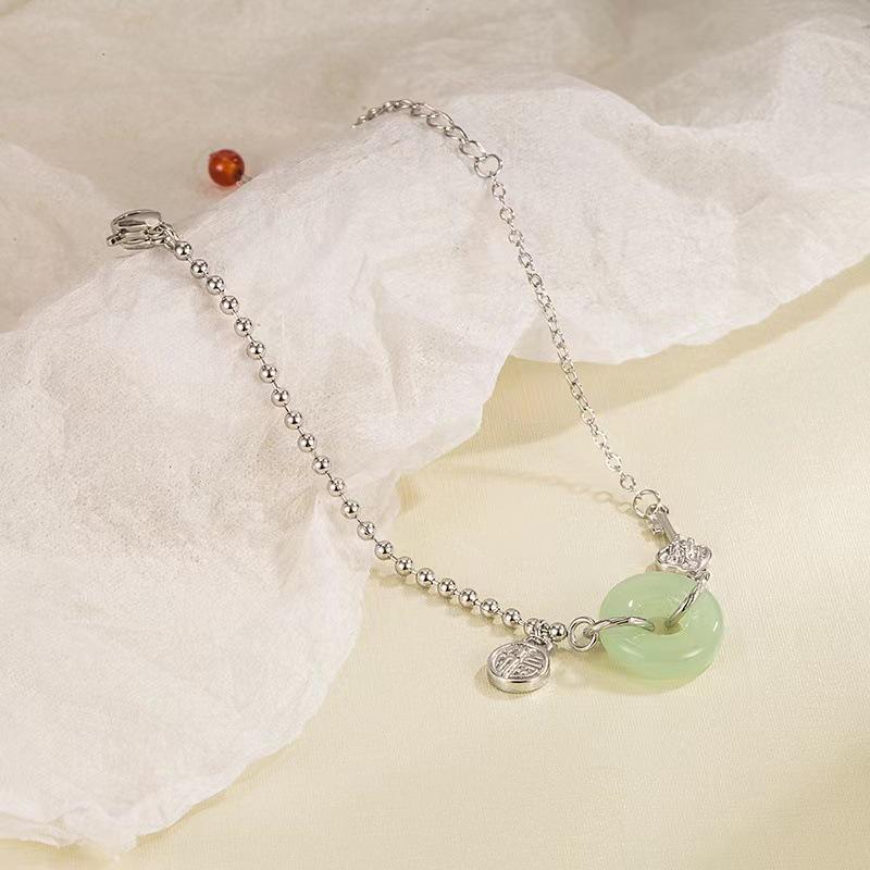 

Браслет с пряжкой мира Фу Кард: Высококлассная роскошная мода для женщин