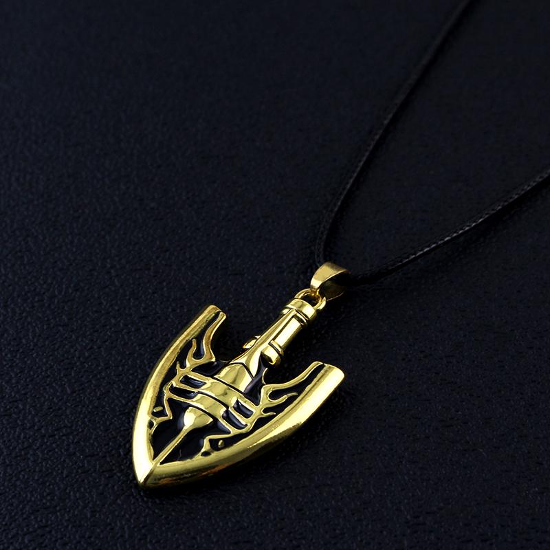 Anime JOJOS BIZARRE ADVENTURE Necklace Kujo Jotaro Arrow Metal Pendant Chain Choker Necklaces Charm Gifts Jewelry