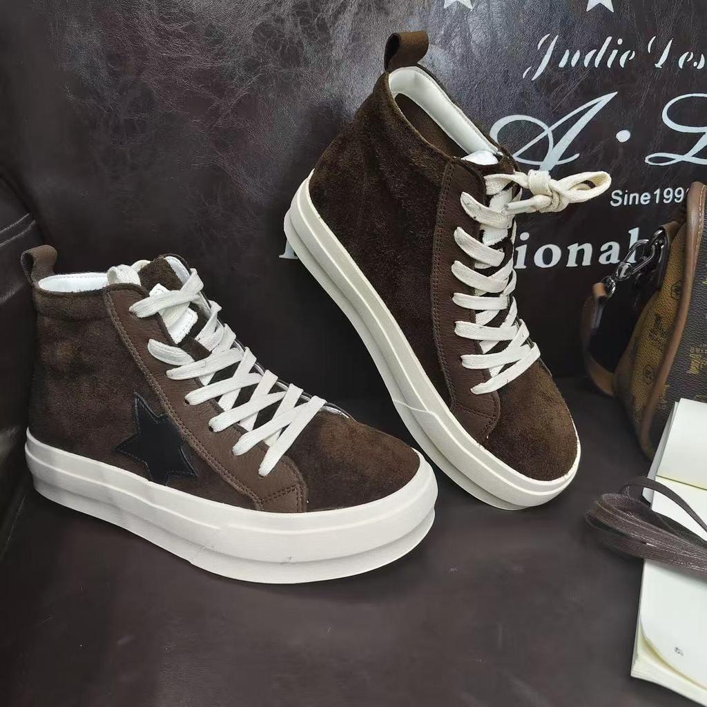 Höst 2025 Högskurna Casual Sneakers som Ökar Längden: Äkta Läder, Tjock Sula, Rund Tå, Snörning.