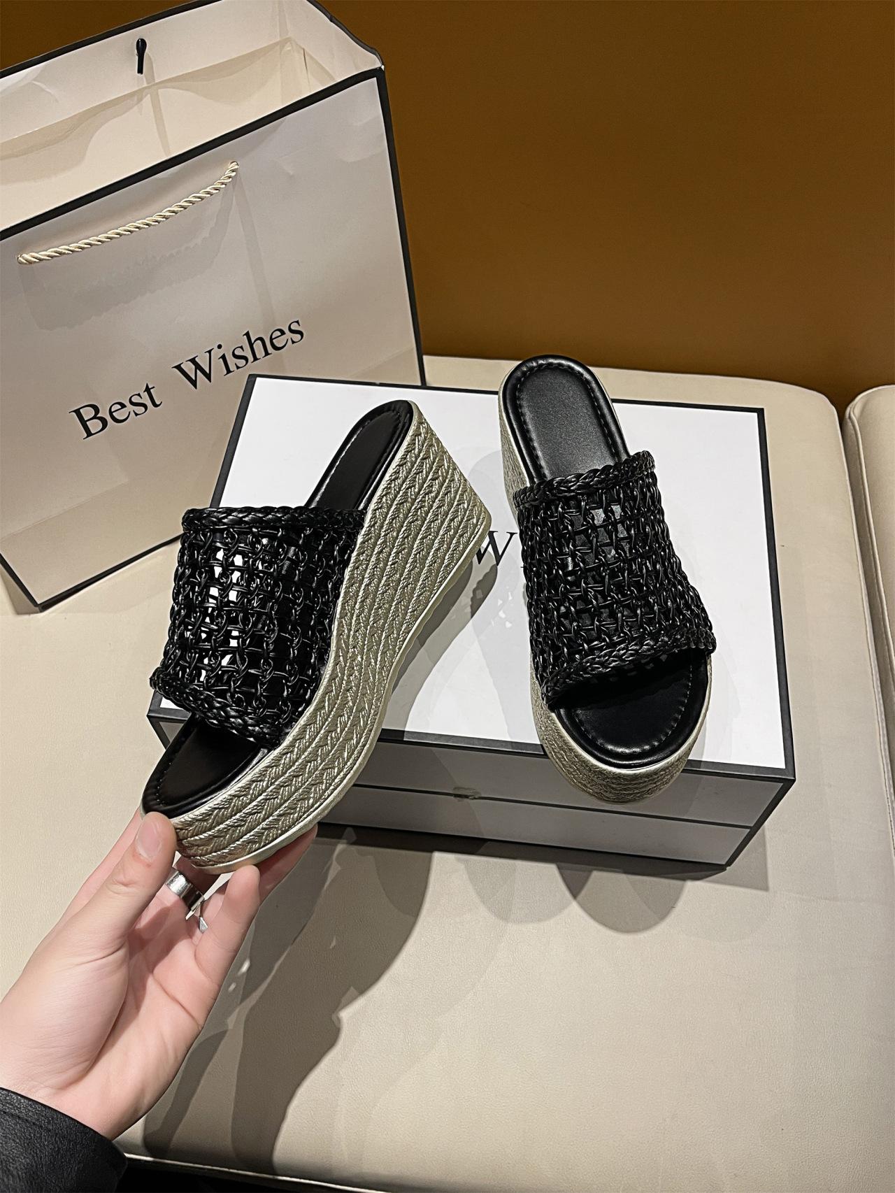 

Имитация плетеной соломы, танкетка, крутые шлепанцы, женские, лето 2025, новые, квадратный носок, шлепанцы на высоком каблуке, повседневные, с открытым носком, шлепанцы на перемычке, женские 42 чёрный