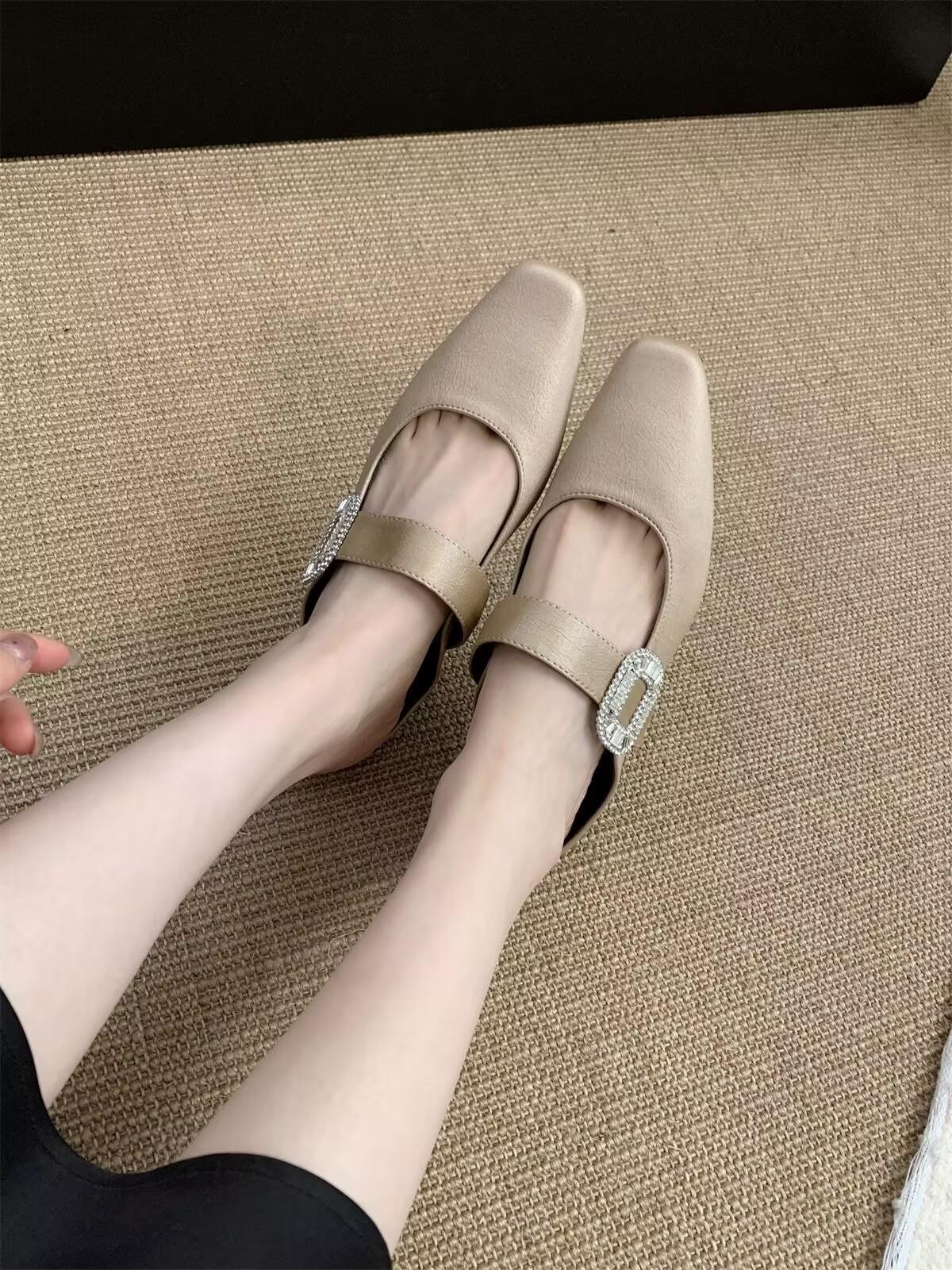 

Французские полутапочки с головкой-мешком, женская верхняя одежда, весна-лето 2025, новые ретро туфли с одним словом и квадратной головкой Mary Jane Muller 40