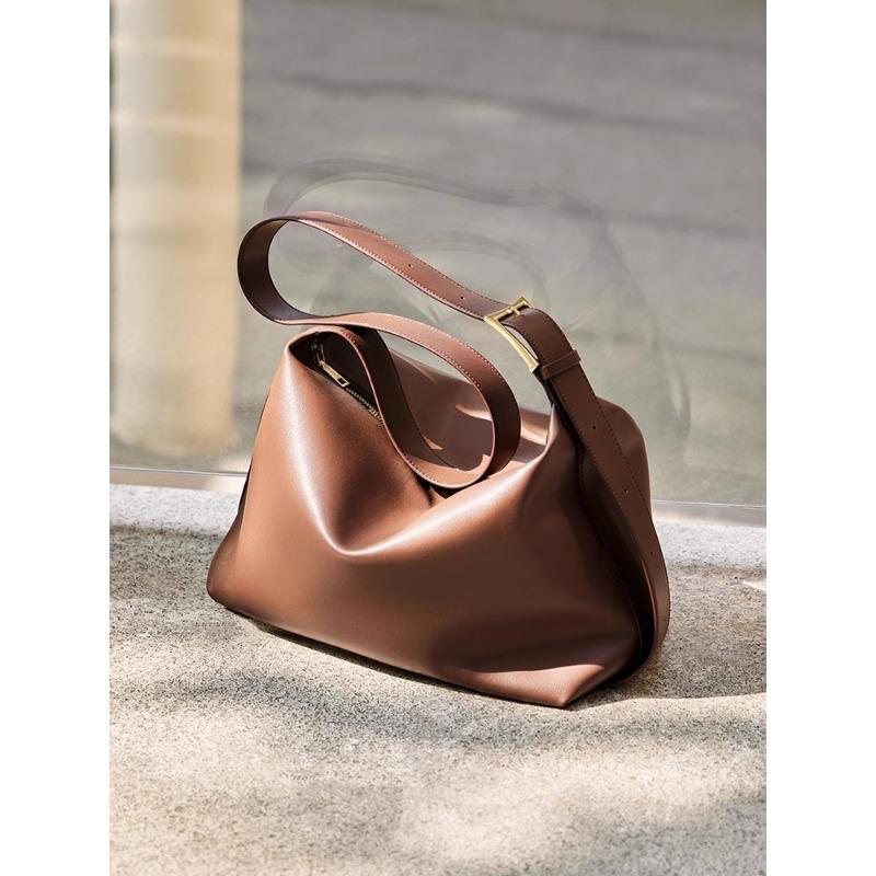 Spring new soft leather casual large-capacity tote bag shoulder bag commuter messenger bag women's bag