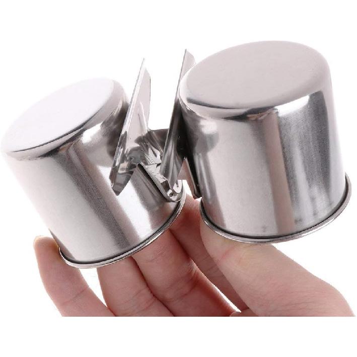 Hypeety Bird Parrot Feeding Double Cups Stainless Steel Food Water Bowls with Clip Bird Seed Feeder Cups Hanging Bowl Cage Stand Accessories