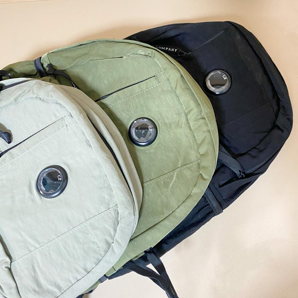 2025 Nieuwe Parijse Student CP Schooltas Eenvoudige Reizen Rugzak Stijl Casual Schouder School Student Grote Capaciteit Zakelijke Rugzak