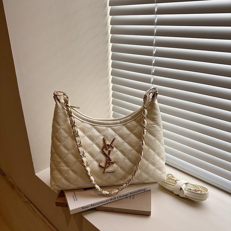 Borsa a tracolla sotto il braccio a catena rombica stile Xiaoxiangfeng da donna, nuova, versatile per la primavera e l'estate, borsa a spalla alla moda per pendolari