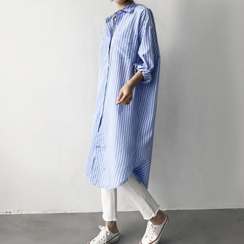 Camicia di media lunghezza da donna Versione coreana del top a maniche lunghe da donna Primavera Blu e Bianco a righe verticali Giacca Camicia da donna Larga