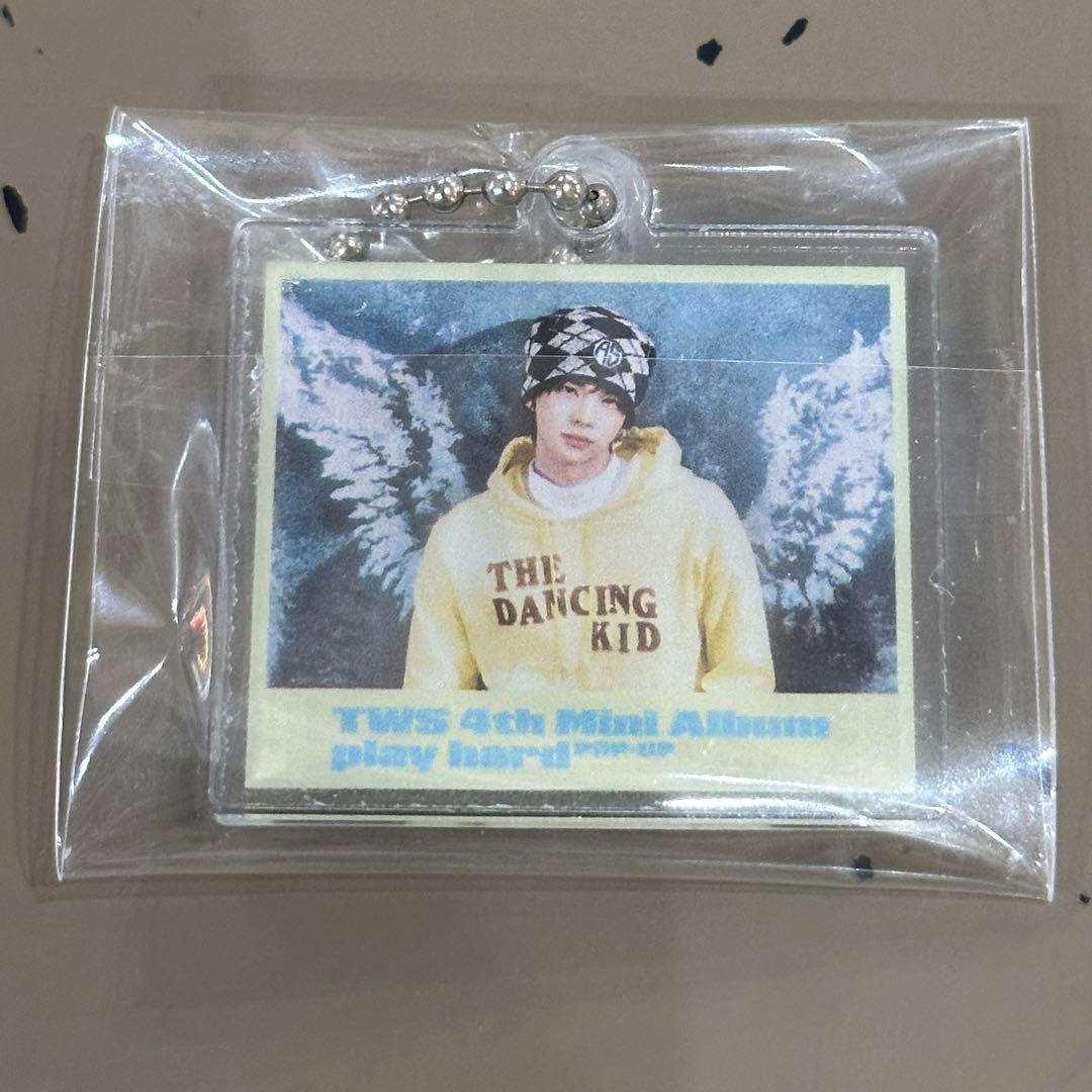 [USED] TWS Korea Pop-Up PLAY HARD Non-Retail Keychain Bonus