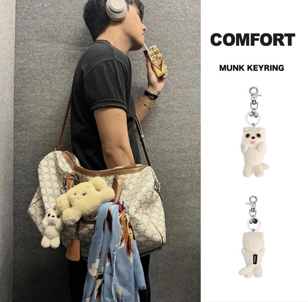 [USED] V V COMFORT MUNK Keychain
