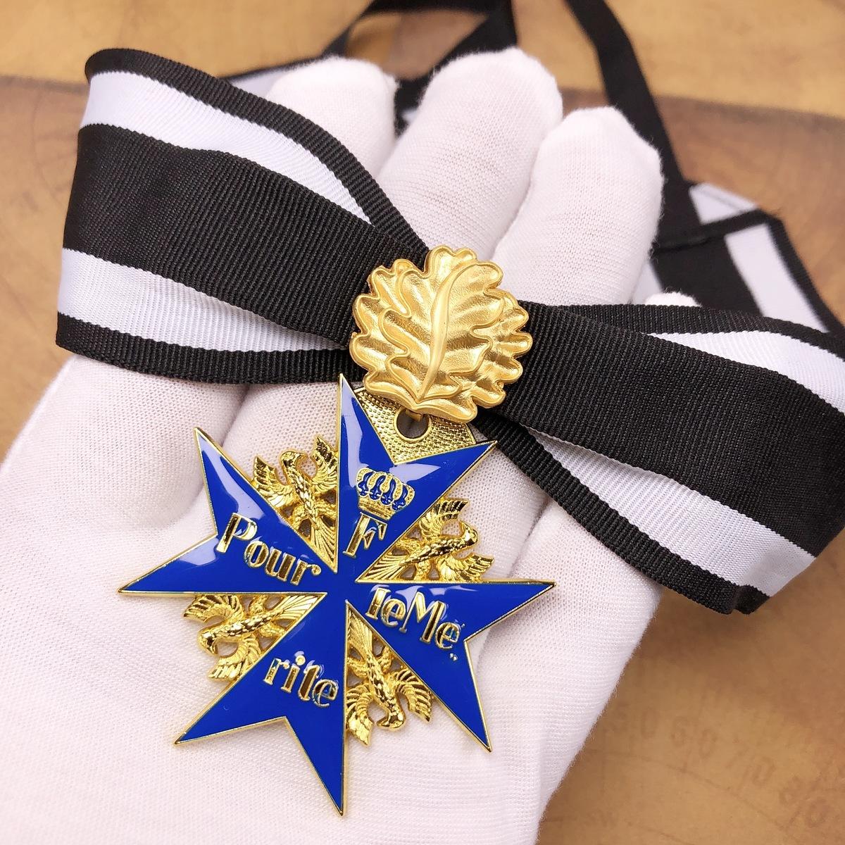 Прусская синяя медаль Макса, Брошь «Крест Маркса», Советская гвардейская медаль, Подвеска-значок