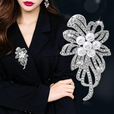 Καρφίτσα μόδας για γυναίκες Shiny Rhinestone Simulation Καρφίτσες Μαργαριτάρι Flower Καρφίτσες ρούχων Δώρα Κοσμήματα για πάρτι