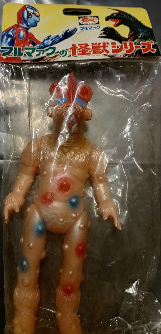 

[USED] Bullmark Return of Ultraman Knuckle Alien Soft Vinyl Figure