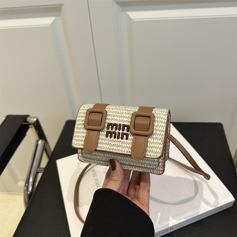 

Новая Мода Тренд Письмо Изысканная Маленькая Квадратная Сумка Изысканный Мини-Дизайн Одноплечевая Сумка Кроссбоди Женская коричневый