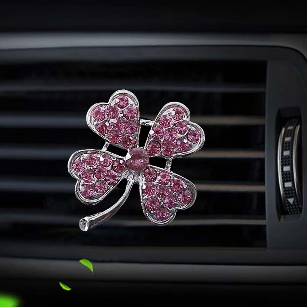 2 PCS New Car Air Outlet Perfume Pendant Wholesale Car Aromatherapy Four-leaf Flashing Grass Car Interior Fragrance Decoration