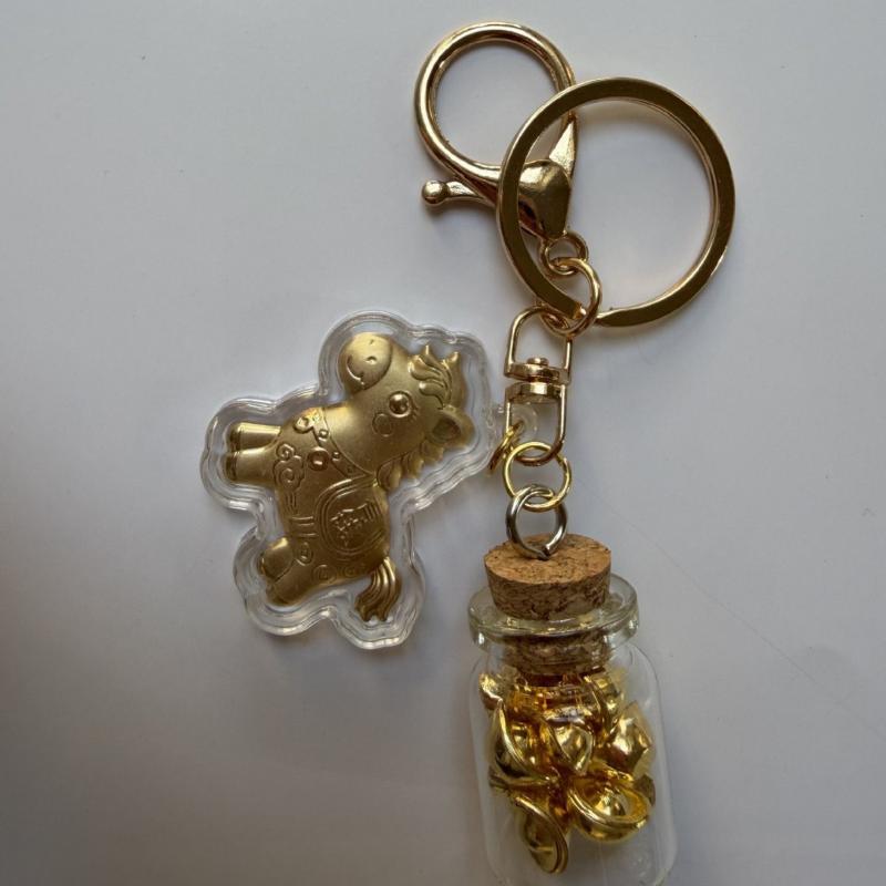 Креативный брелок-брелок в виде лошади с имитацией золотой фольги, золотой юаньбао на удачу, подвеска для сумки, украшение, новогодний подарок A5