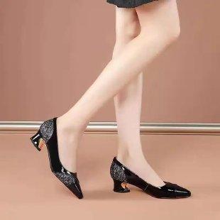

Autumn new soft leather single shoes women s thick heel burgundy pointed leather shoes medium heel patent leather women s single shoes 40 чорний
