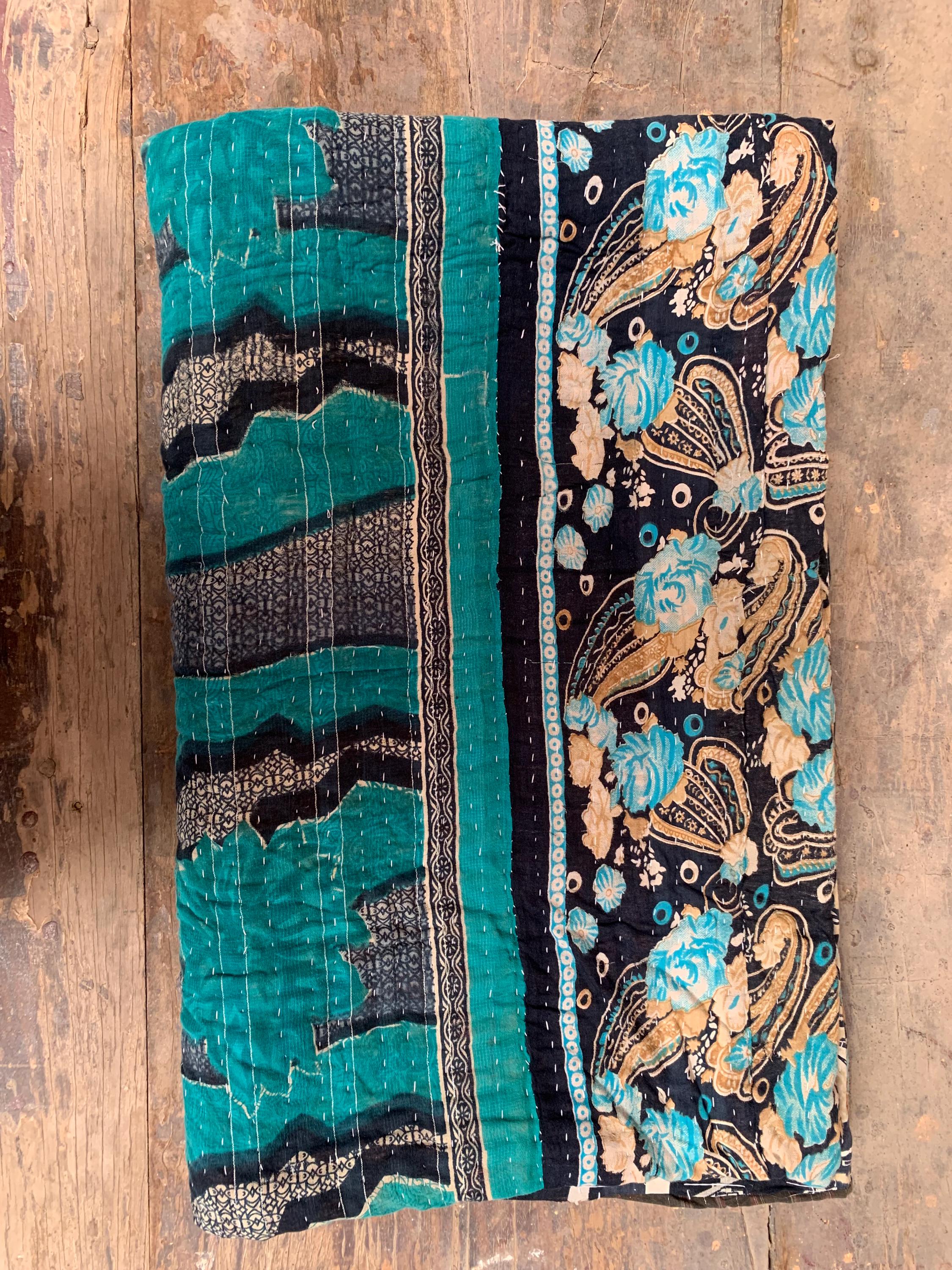 

Handmade Kantha Quilt: Vintage Indian Cotton Throw Blanket (96 x 62 ) 80X 50 разноцветный