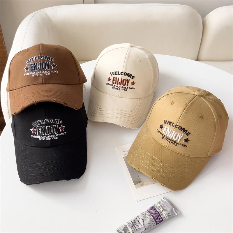 New Three Dimensional Embroidered Letter Baseball Hat for Women In Spring and Summer Fashion Versatile Sun Protection Baseball Cap Showing Small Face