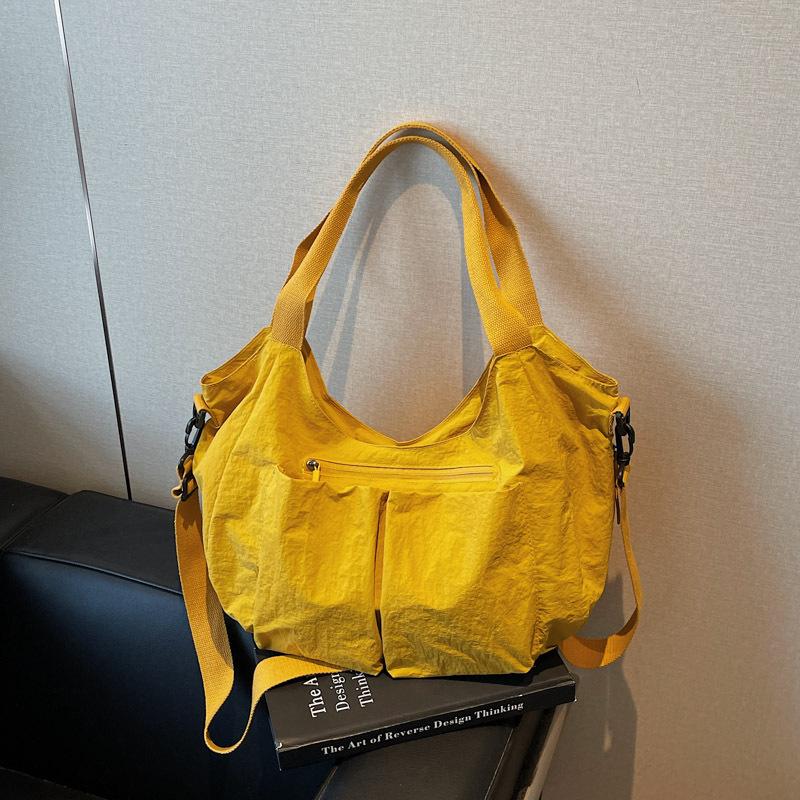 Large-capacity cloth bag women's new one-shoulder tote bag trendy and light tote bag casual messenger bag