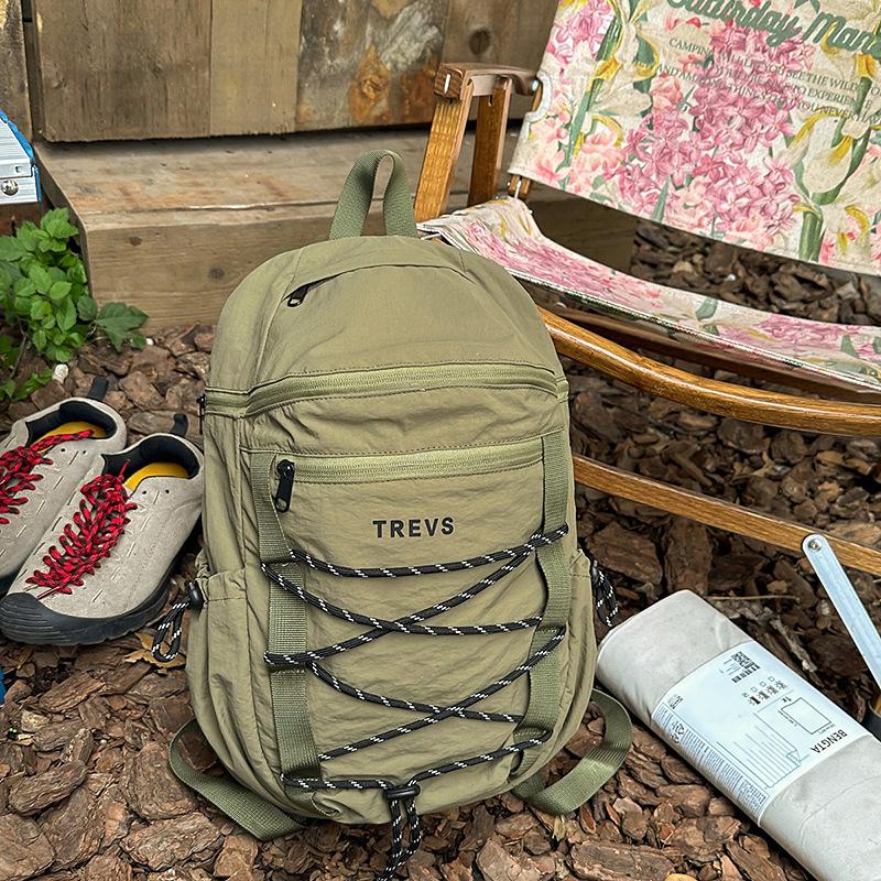 Borsa a tracolla da donna 2026 nuova leggera zaino da viaggio all'aperto per escursionismo per studenti universitari zaino piccolo sportivo