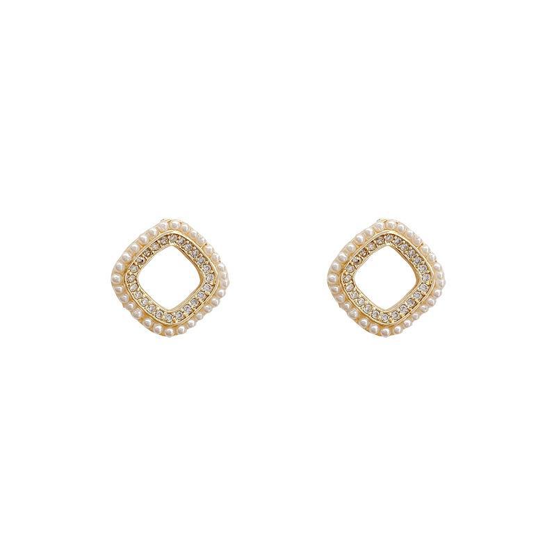Geometric Fashion Diamond Pearl Earrings: S925 Silver Needle, Trendy & Elegant Design for Women