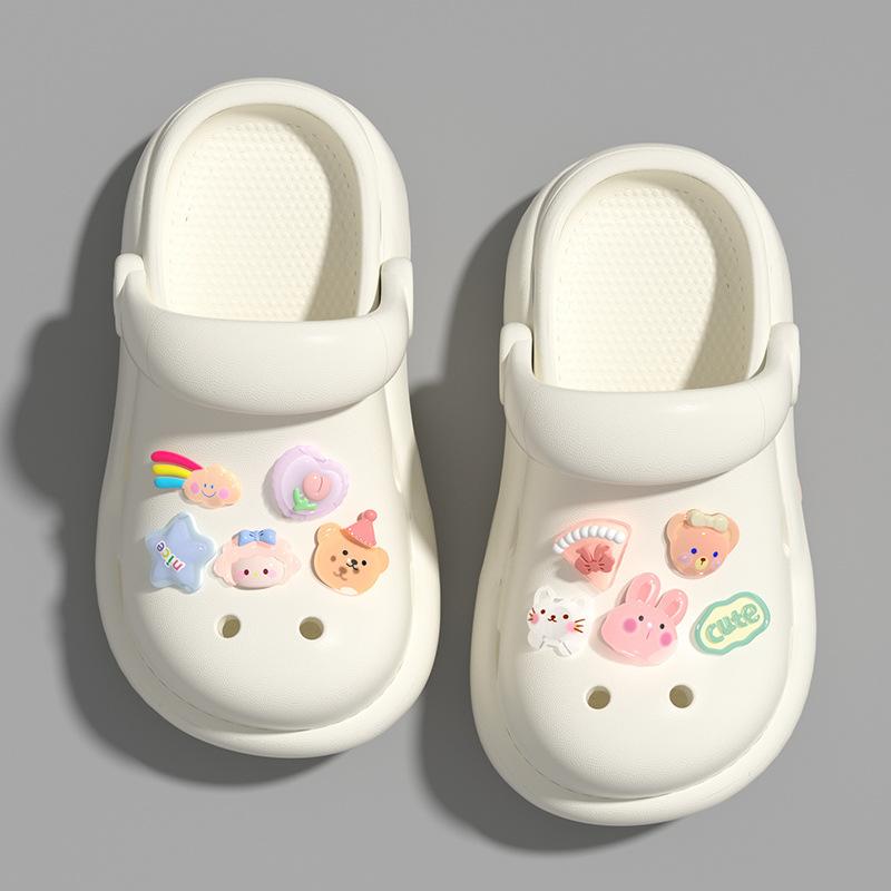 

Cartoon rabbit women s clogs for outdoor wear, thick-soled beach sandals, children s non-slip parent-child sandals, girls comfortable shoes 24-25