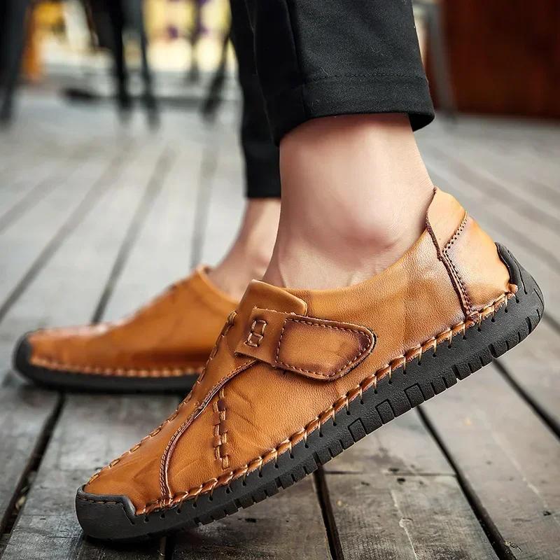 Classic Men's Flat Casual Lightweight Comfortable Durable Leather Casual Shoes for All Seasons With Antiskid And Fashion Design