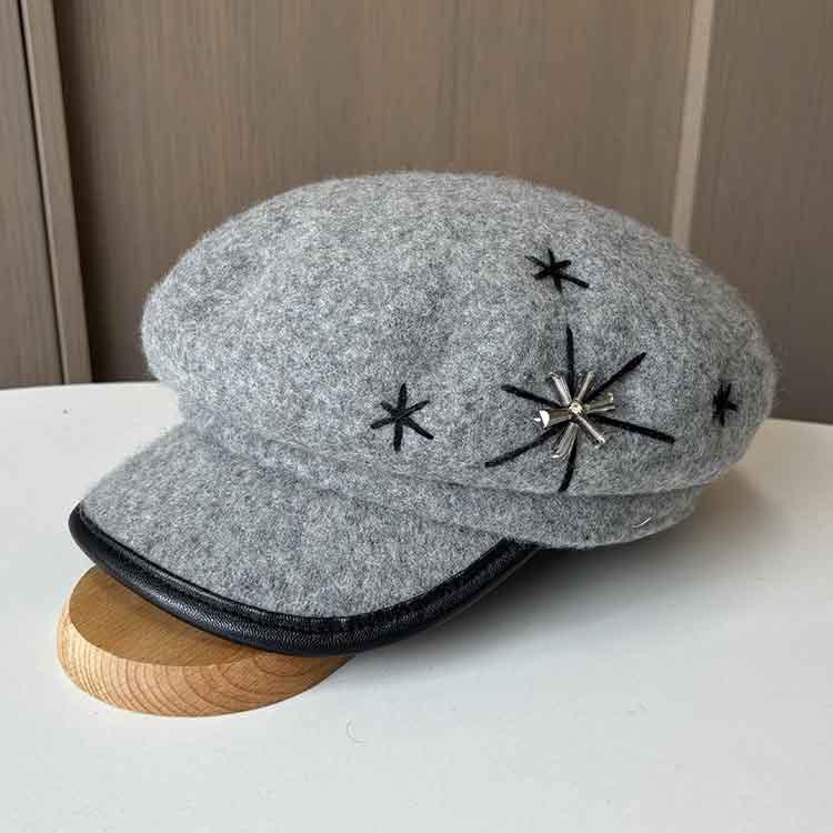 European and American Temperament Woolen Top Hat Hand-stitched Flower Star Anise Newsboy Hat Women's Autumn and Winter Knitted Bud Hat Tide