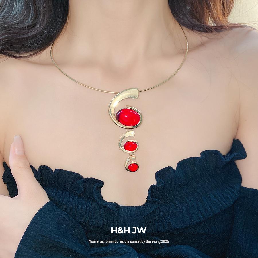 Irregular Metal Resin Oval Earrings European and American Exaggerated Niche Collarbone Chain Light Luxury High-end Jewelry Set