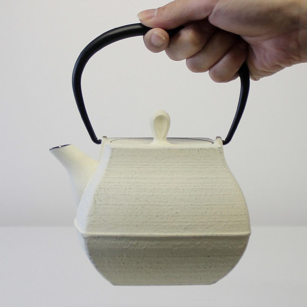 Nambu Ironware Ichido Sekitei Teapot Premium Ivory Teapot 0.7L W15.5xD12.5xH17.5(cm)