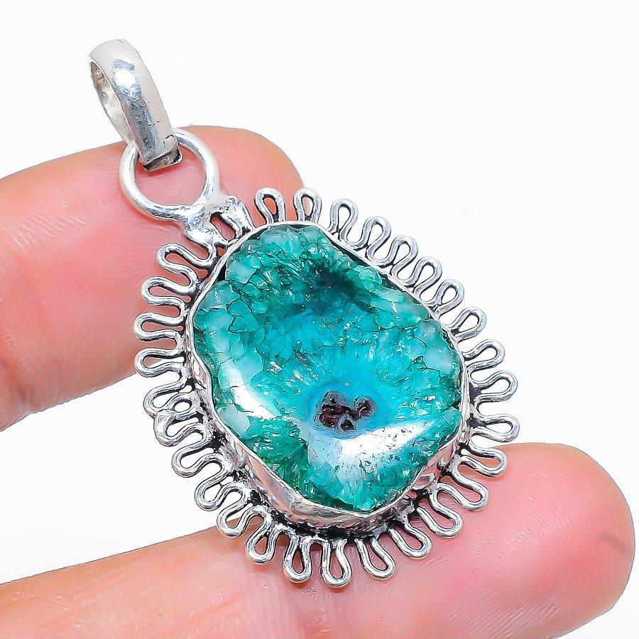 

Natural Green Solar Quartz Gemstone 925 Sterling Silver Pendant 1.65 F0p84