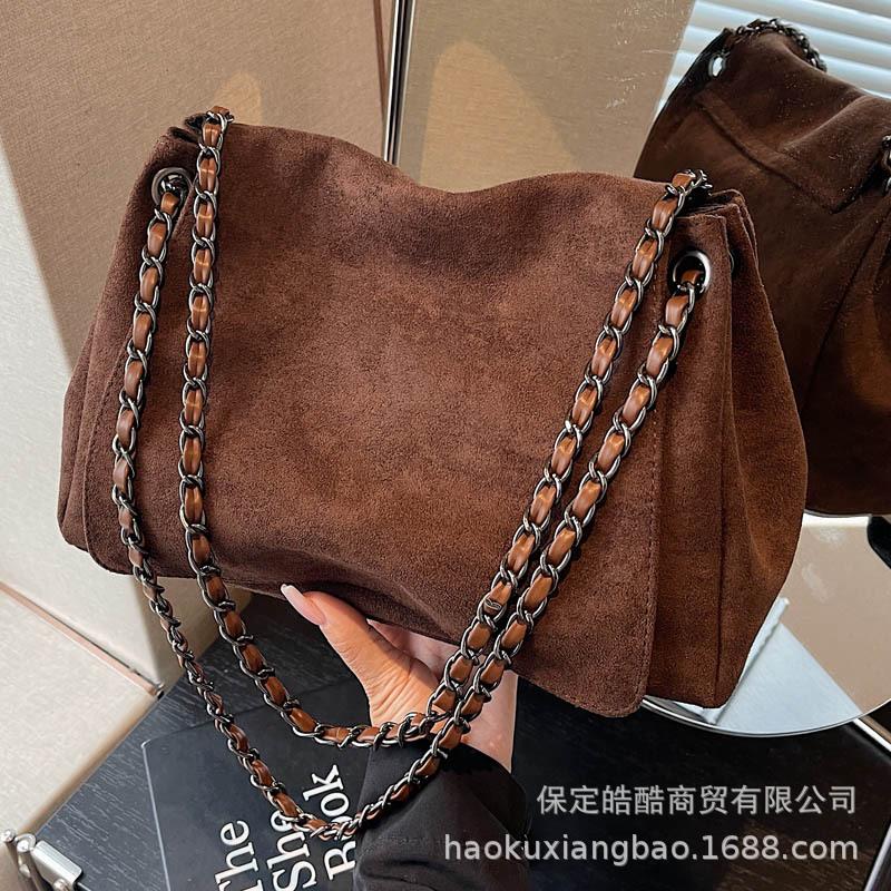 Bag Women's Tote Bag Large Capacity Autumn and Winter Crossbody 2025 New Versatile Chain Shoulder Bag Class Commuter Bag