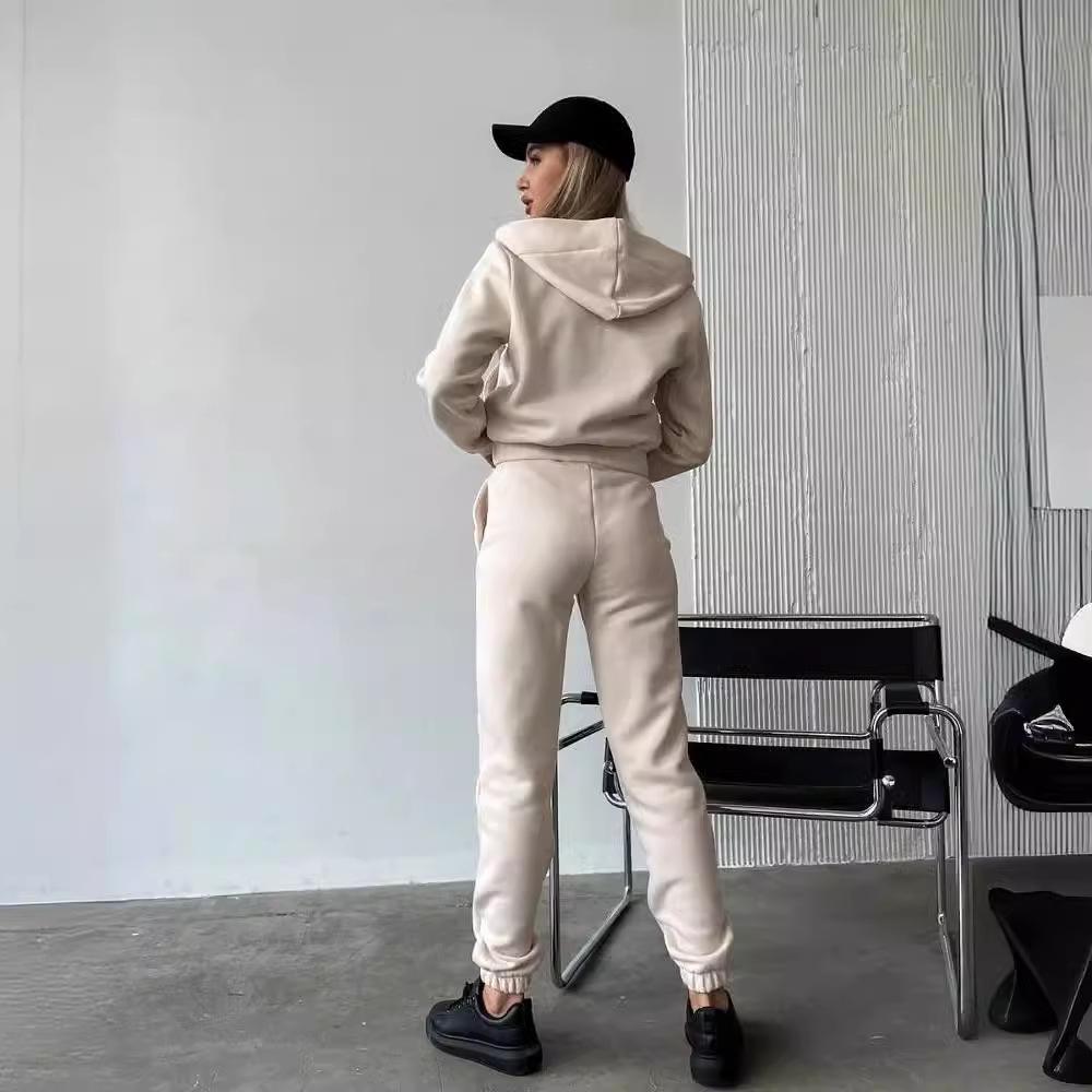 European-American Fleece-Lined Hooded Sweatshirt and Pants Set for Women - Autumn/Winter