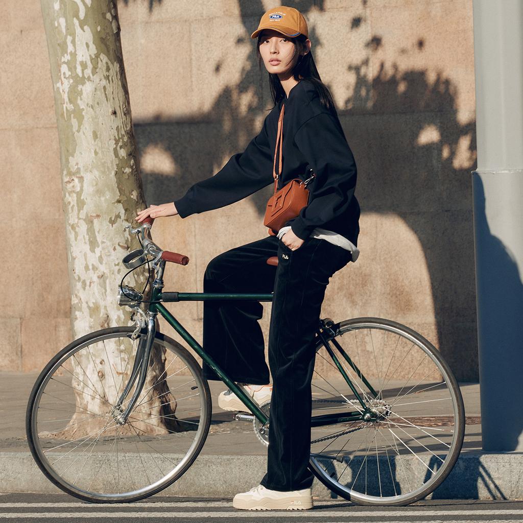 New FILA Fashion Shoulder Bag, Crossbody Bag Women's Woody Tan F13W439173FBN