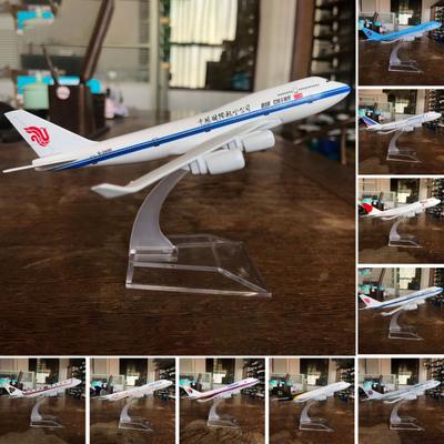 Flugzeugmodell-Spielzeug mit stabiler Kunststoffbasis, realistisches Flugzeug-Ornament aus Legierungsdruckguss, für Kinder und Jungen, Flugzeug-Enthusiasten, Sammlergeschenk