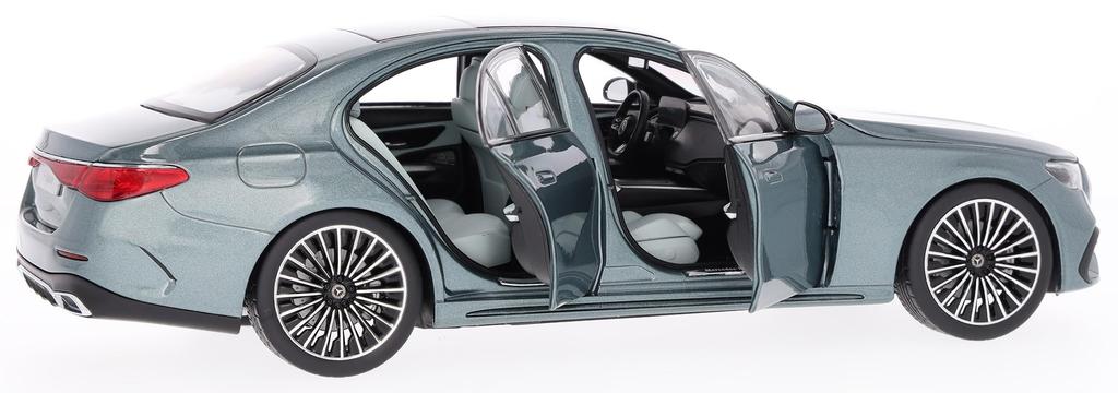 Genuine Sedan AMG Line Verde Silver Scale Model [Mercedes-Benz Collection] E-Class (W214) 1/18