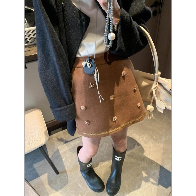 Mochie Romantic French Embroidered Floral Beaded High-Waist A-line Wool Skirt S кофейный