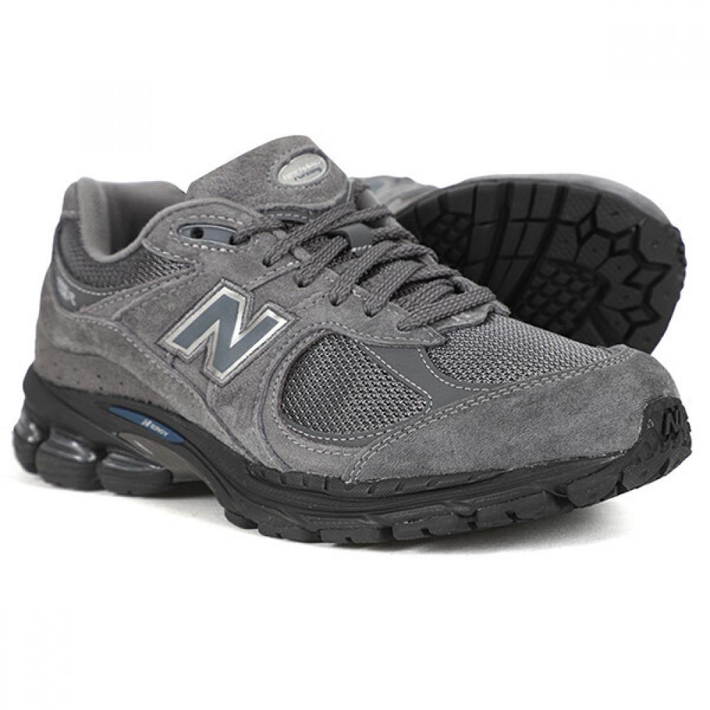 New Balance 2002r Castle Rock Black